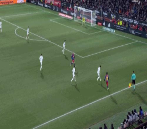 曼联主场险,胜伊普斯维,马奎尔头球,九游体育app下载,九游体育官网,九游体育官方网站,九游体育平台