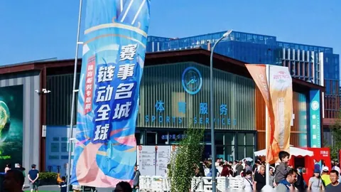 曼联传奇梦回巅峰：B费两度险离队，矢志不渝追求曼联荣耀复兴之路